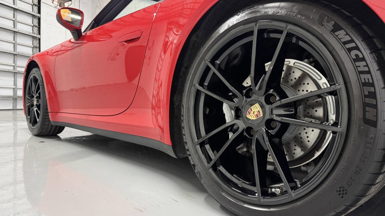 Used 2023 Porsche 911 Carrera image 31