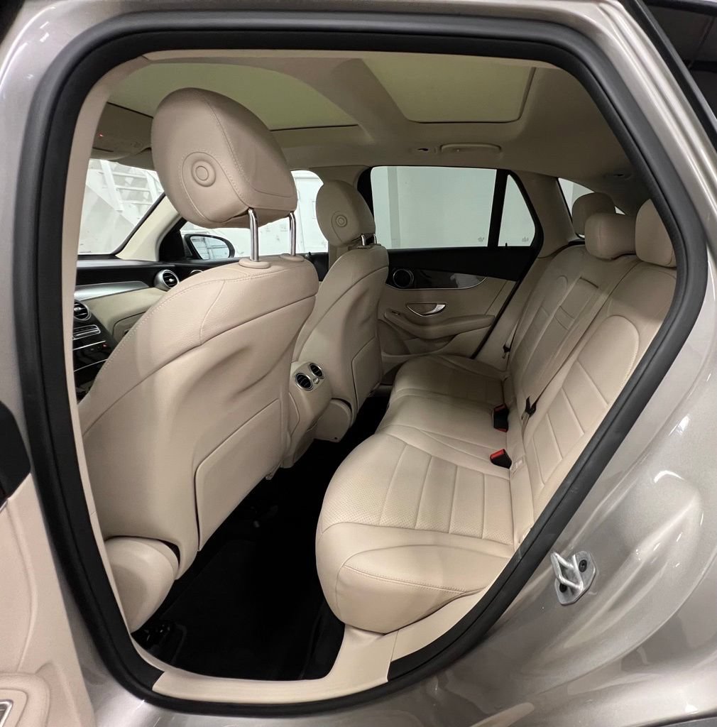 Certified 2022 Mercedes-Benz GLC 300 image 25