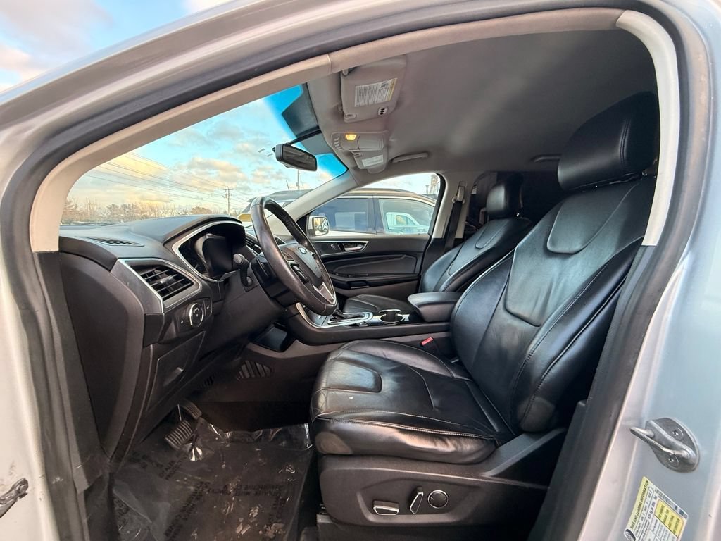 Used 2015 Ford Edge Titanium AWD/4WD image 25