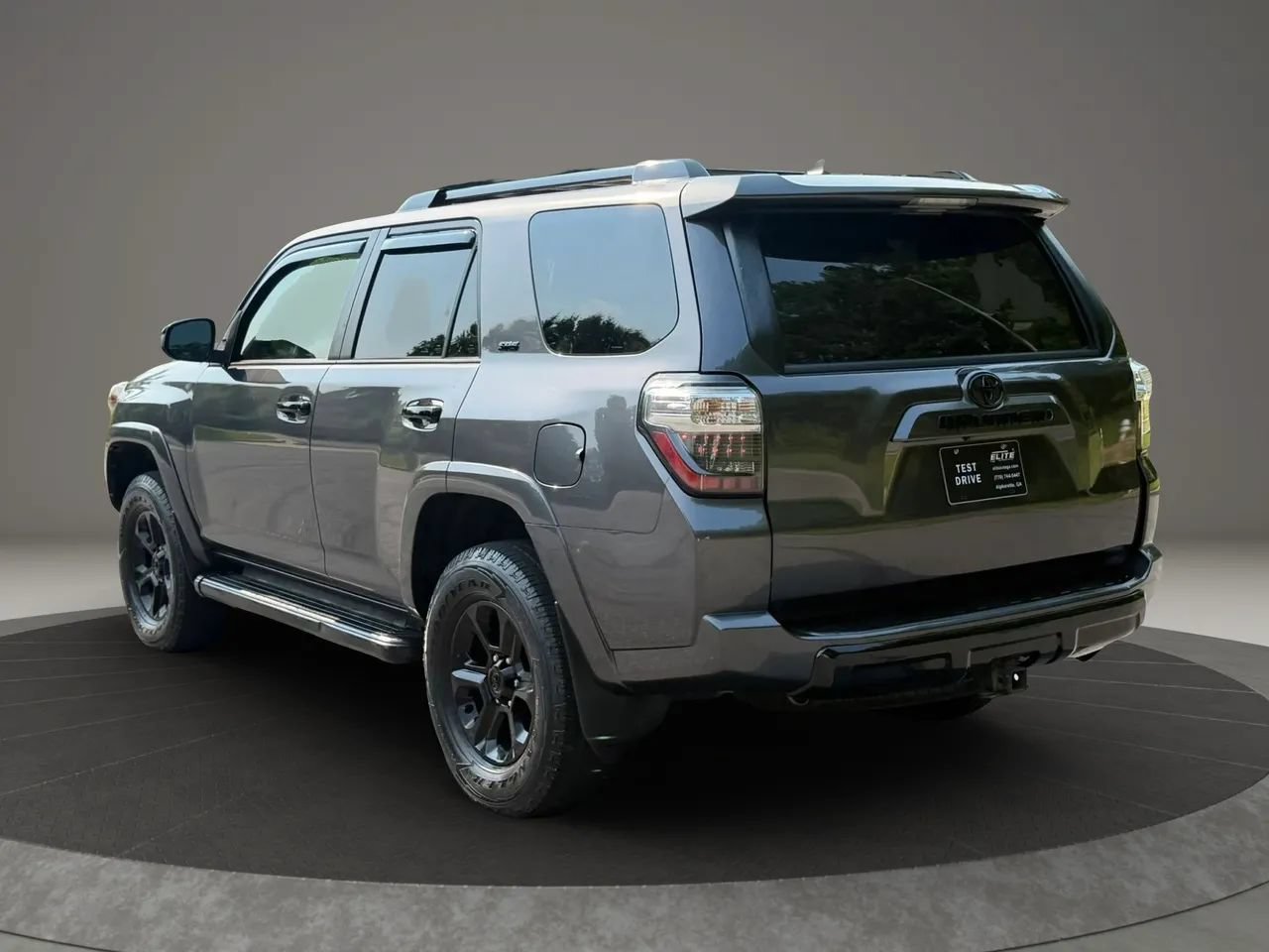 Used 2015 Toyota 4Runner SR5 RWD image 6
