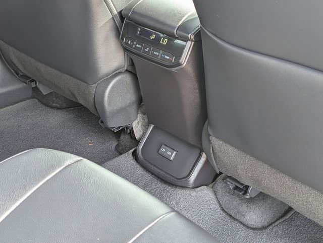 Used 2025 Toyota Highlander XSE image 35