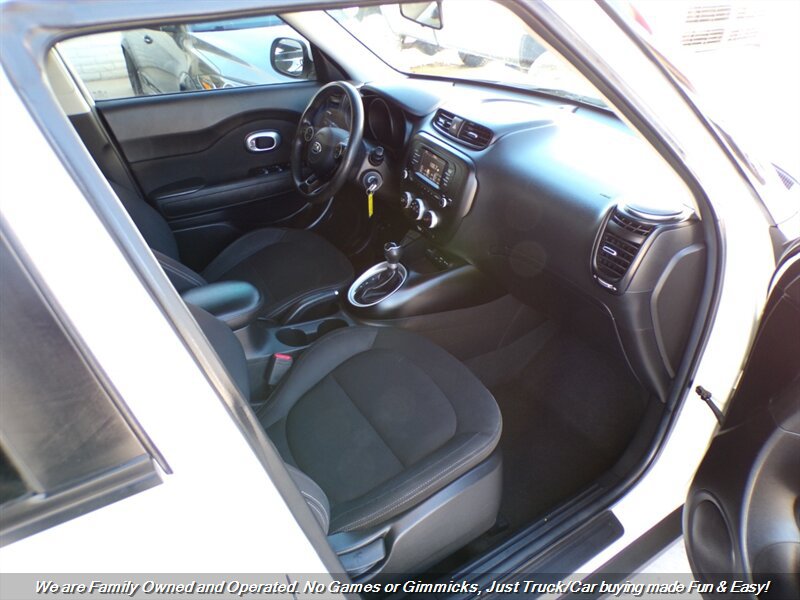 Used 2018 Kia Soul FWD image 28