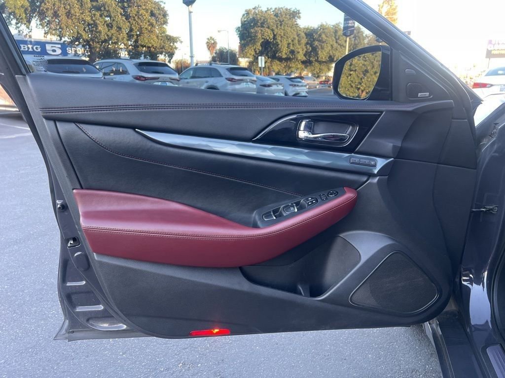 Used 2021 Nissan Maxima Platinum w/ 40th Anniversary Package image 10