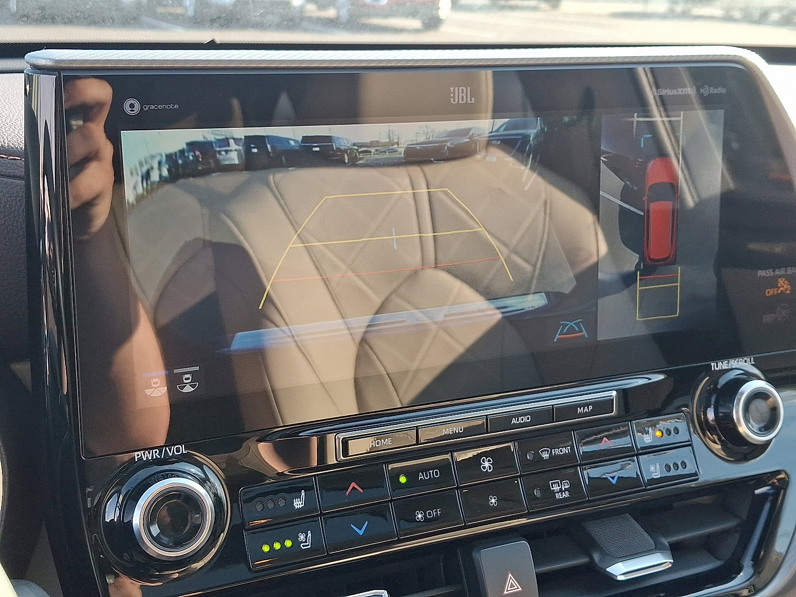 Used 2020 Toyota Highlander Platinum AWD/4WD image 20