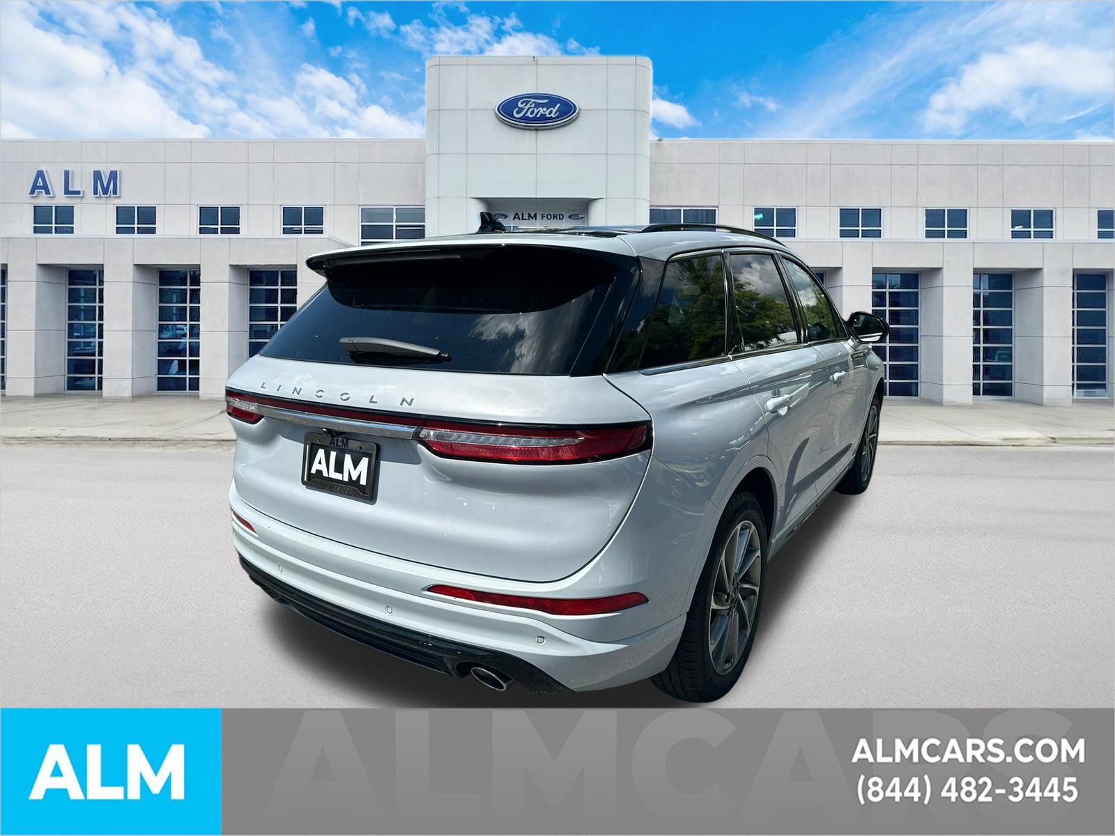 Used 2025 Lincoln Corsair Grand Touring AWD/4WD image 5