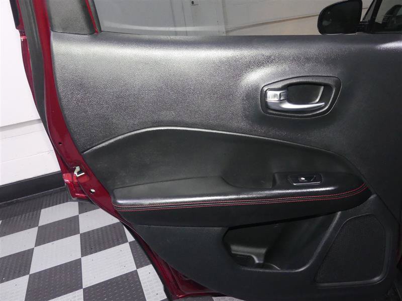 Used 2021 Jeep Compass Trailhawk AWD/4WD image 23