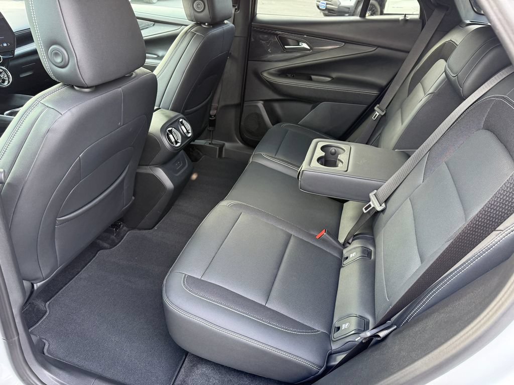Used 2024 Chevrolet Blazer EV LT AWD/4WD image 19