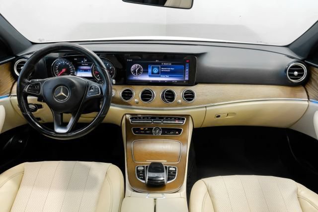 Used 2018 Mercedes-Benz E 300 image 19