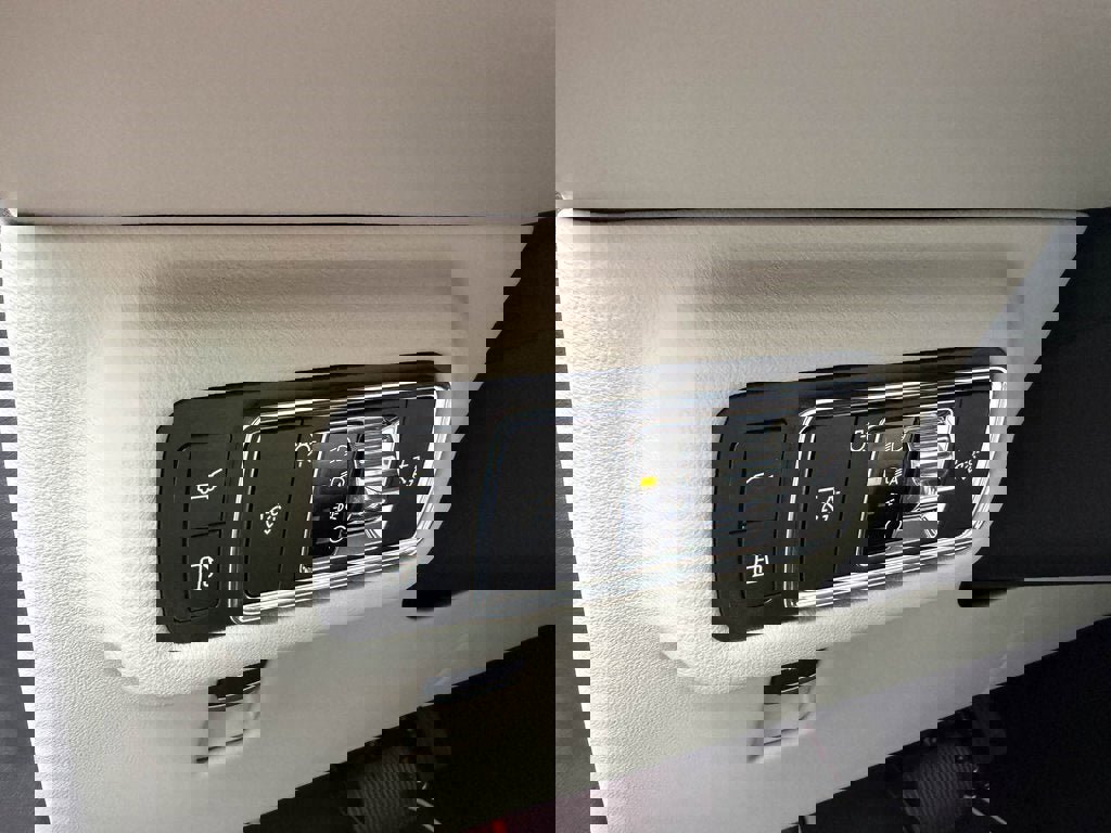 New 2026 Lincoln Nautilus Premier w/ Equipment Group 102A image 11