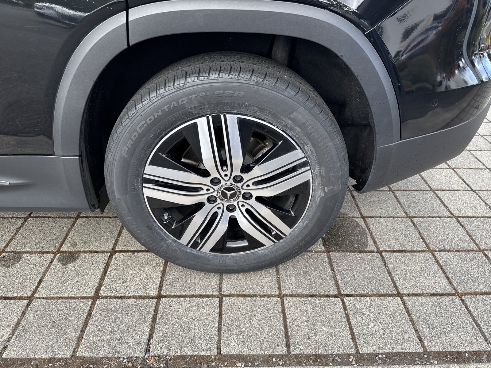 Certified 2024 Mercedes-Benz EQB 300 4MATIC image 12