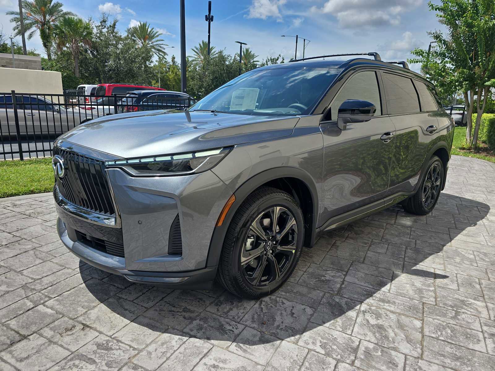 New 2026 INFINITI QX60 Autograph w/ Dark Cargo Package image 9