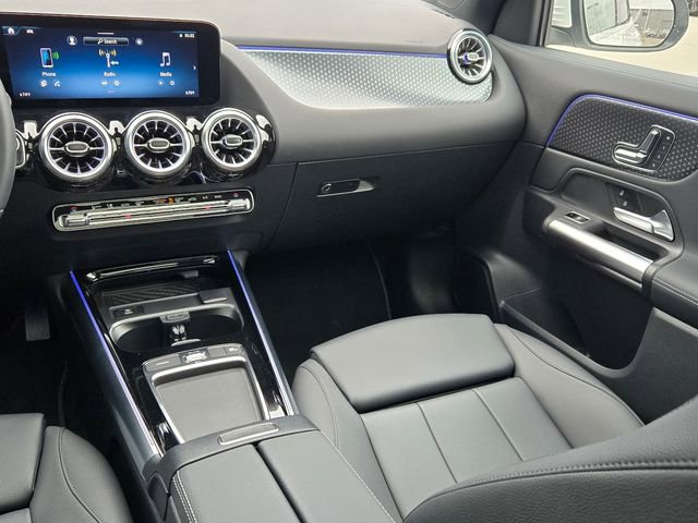 Certified 2025 Mercedes-Benz GLA 250 4MATIC image 33