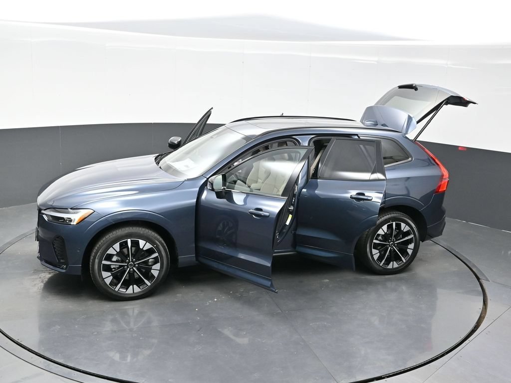 New 2026 Volvo XC60 B5 Plus w/ Climate Package AWD/4WD image 46
