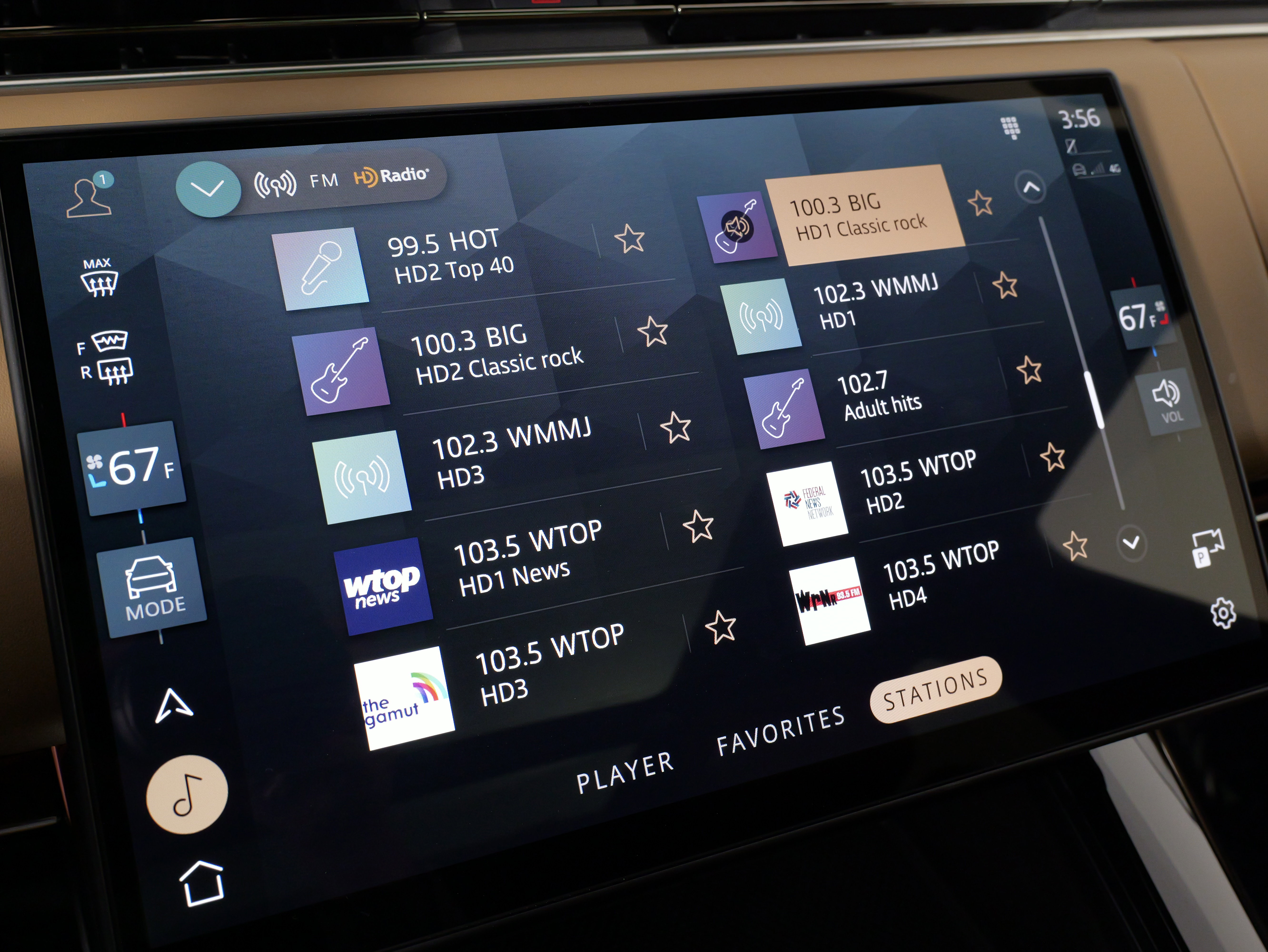 Used 2025 Land Rover Range Rover Sport SE image 49