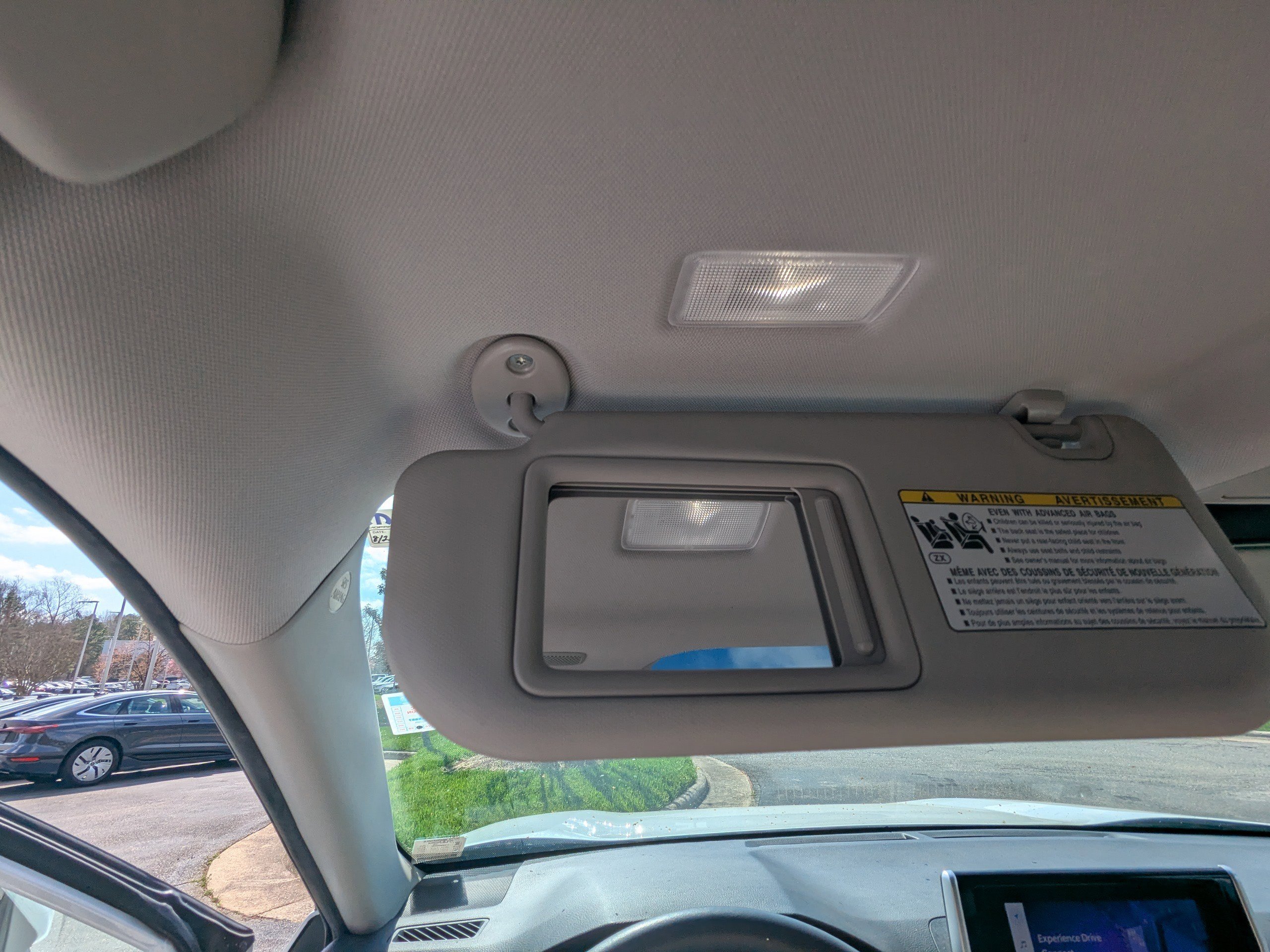 Used 2023 Toyota RAV4 XLE Premium image 27