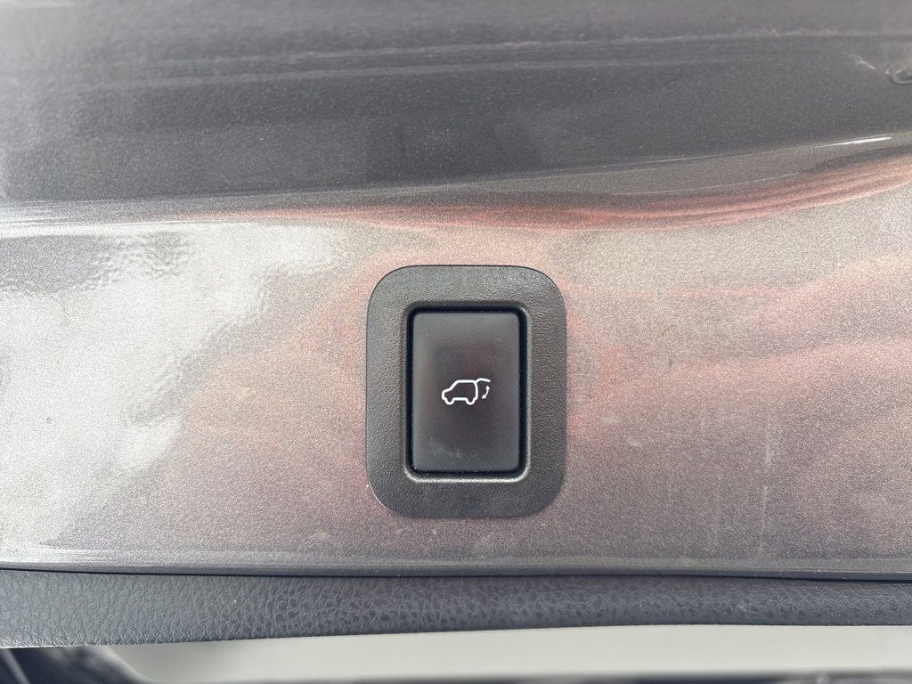 Used 2018 Toyota Highlander XLE image 28