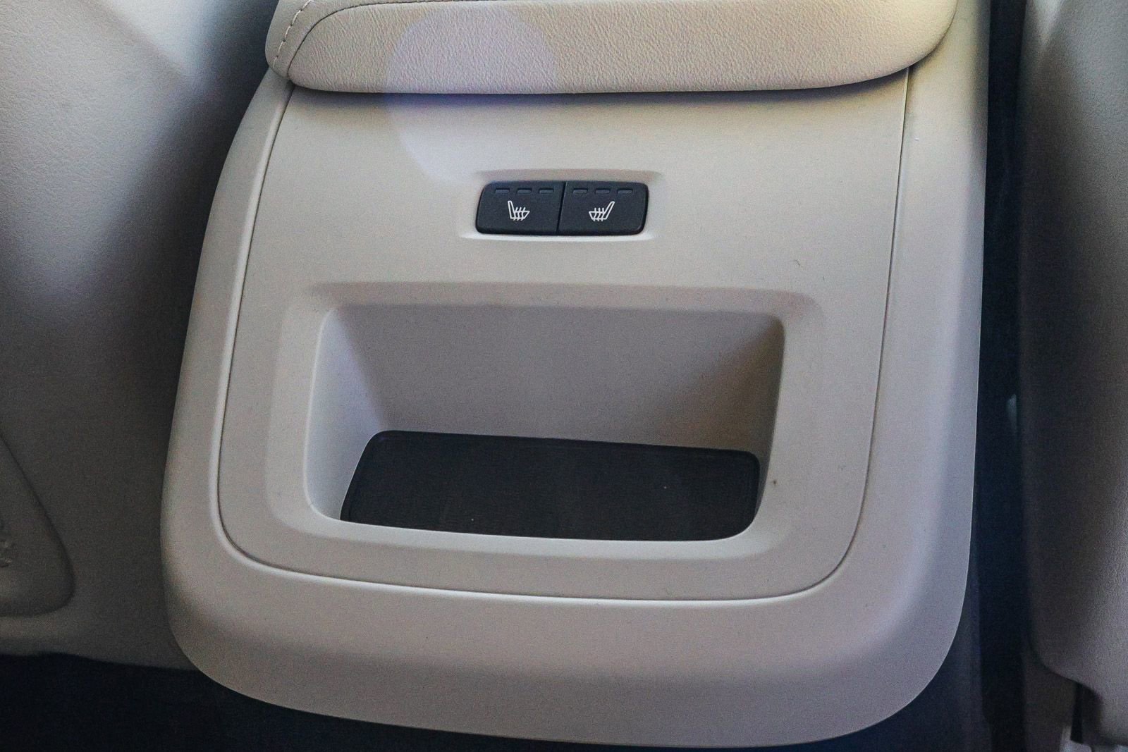 New 2026 Volvo XC60 T8 Ultra w/ Climate Package image 26