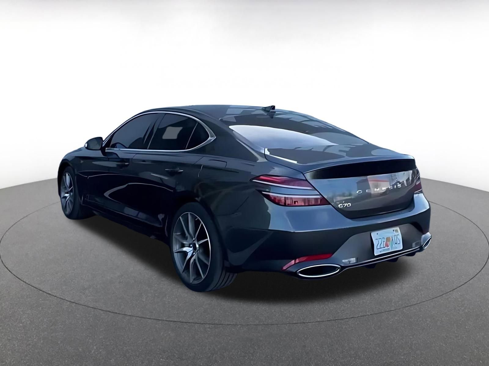 Used 2025 Genesis G70 2.5T RWD image 10