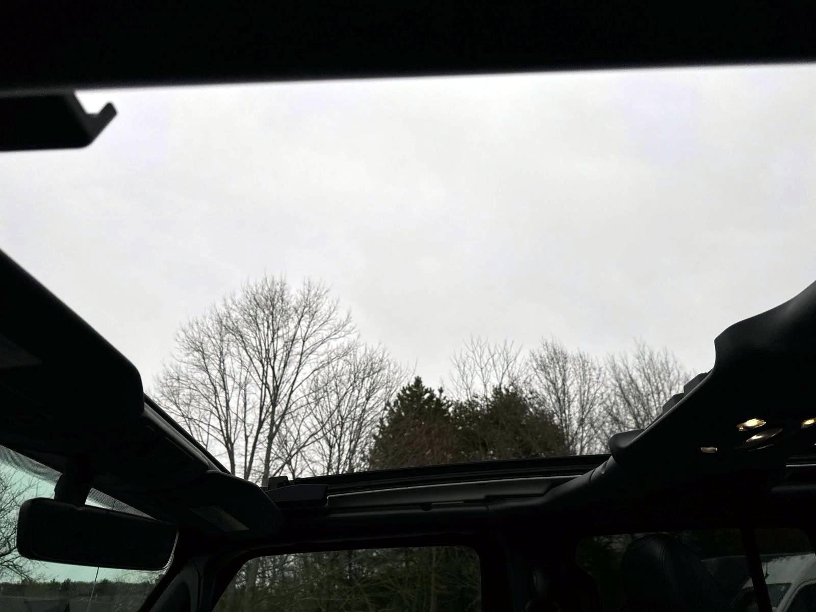 Used 2023 Jeep Wrangler Unlimited Sahara w/ Cold Weather Group image 15