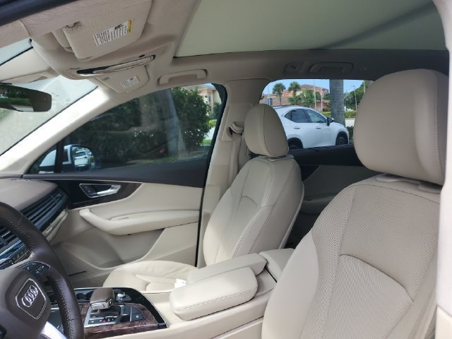 Used 2019 Audi Q7 3.0T Prestige w/ Prestige Package AWD/4WD image 21