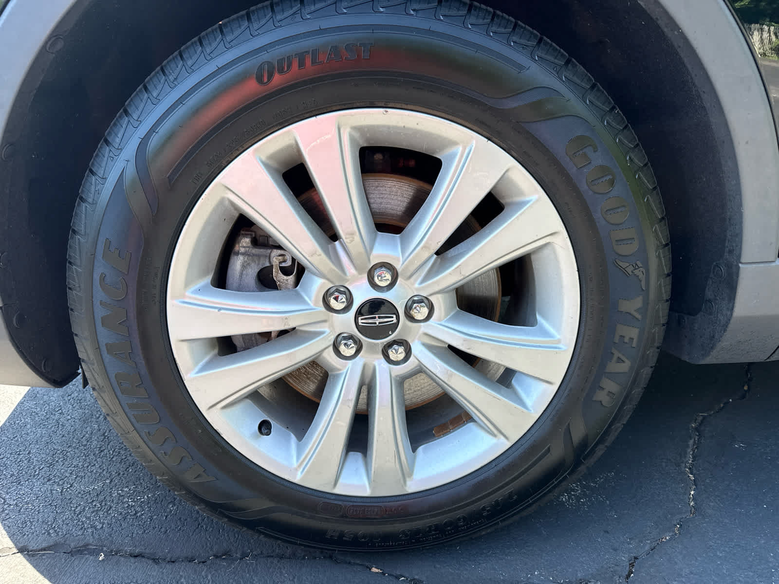 Used 2017 Lincoln MKX Premiere FWD image 9