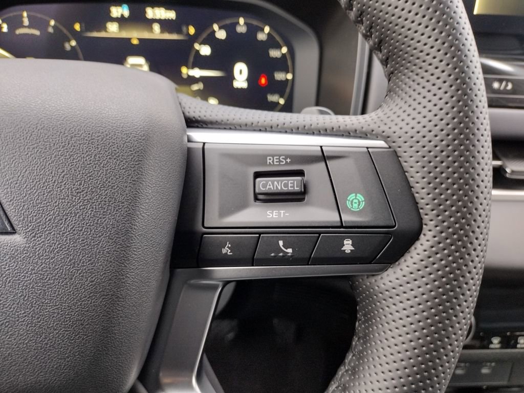 New 2026 Mitsubishi Outlander SE image 28