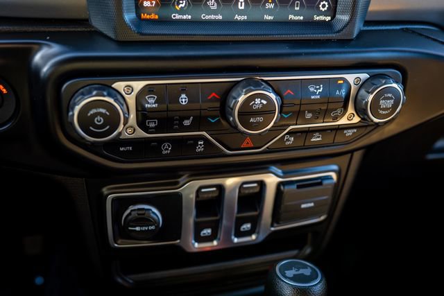 Used 2021 Jeep Wrangler Sport S image 29