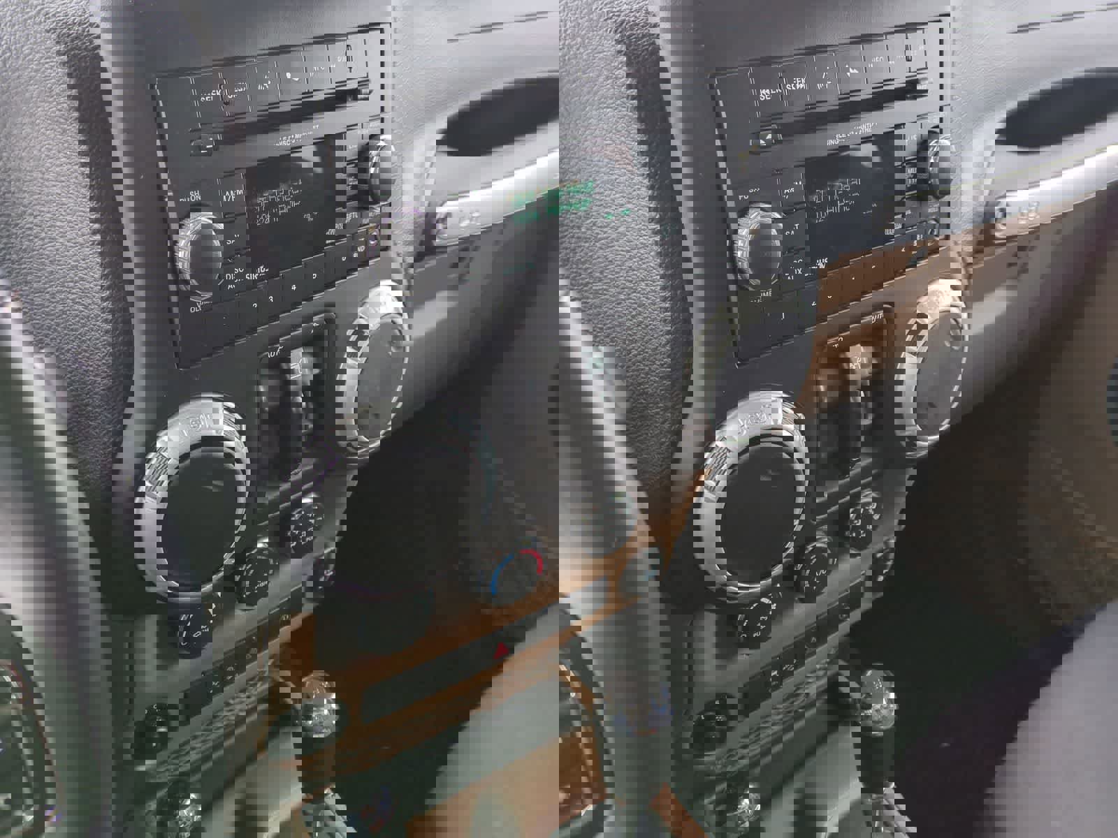 Used 2013 Jeep Wrangler Unlimited Sahara w/ Mopar Chrome Edition Group image 26