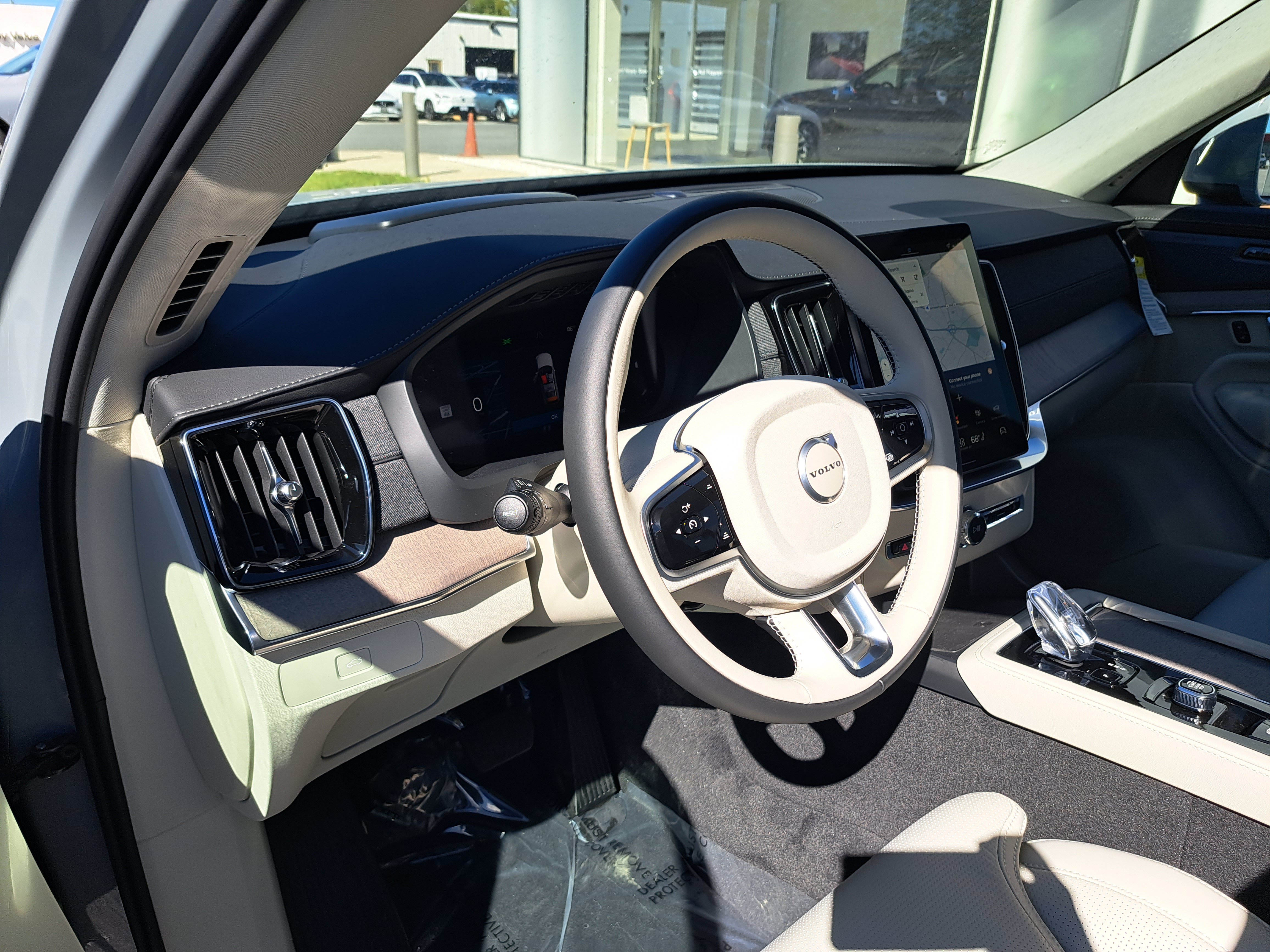 New 2026 Volvo XC90 B6 Ultra w/ Protection Package AWD/4WD image 5