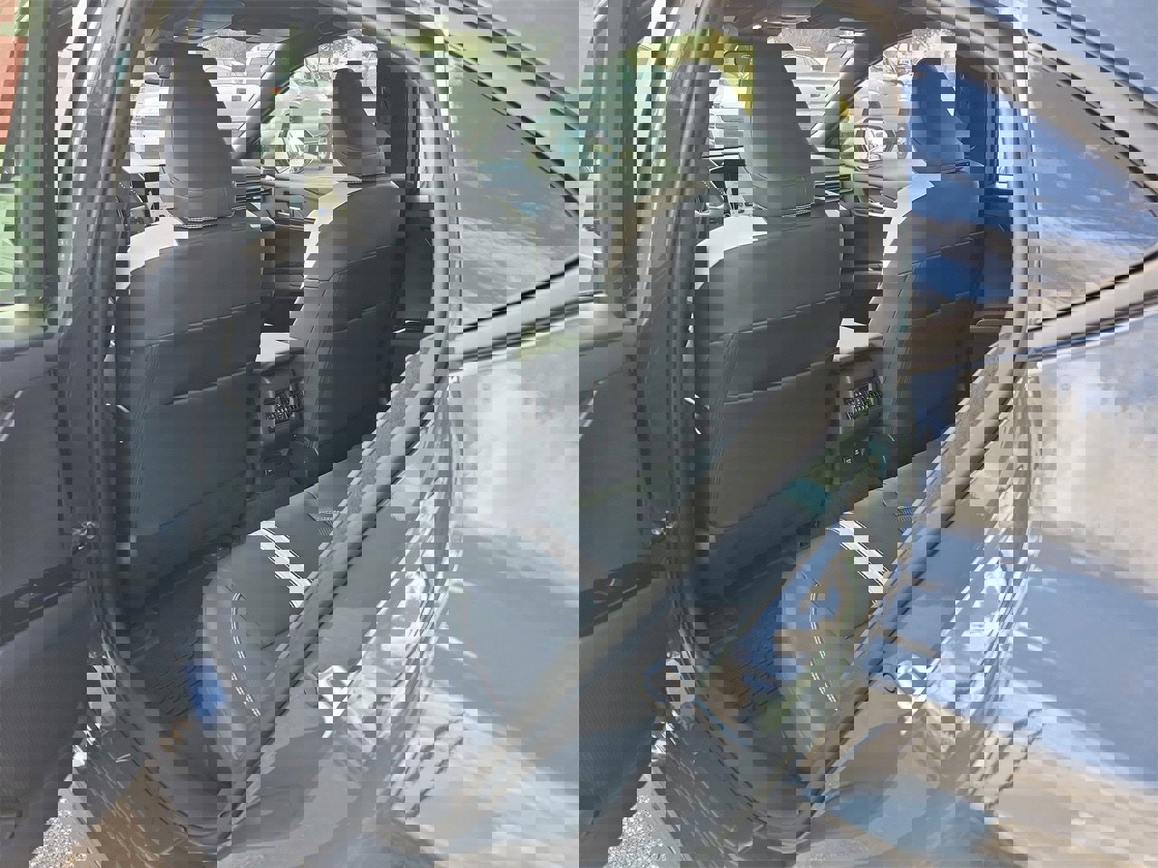 Used 2026 Toyota Camry SE image 10