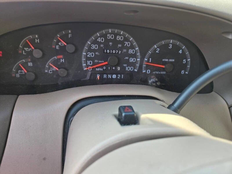 Used 1997 Ford Expedition XLT image 11