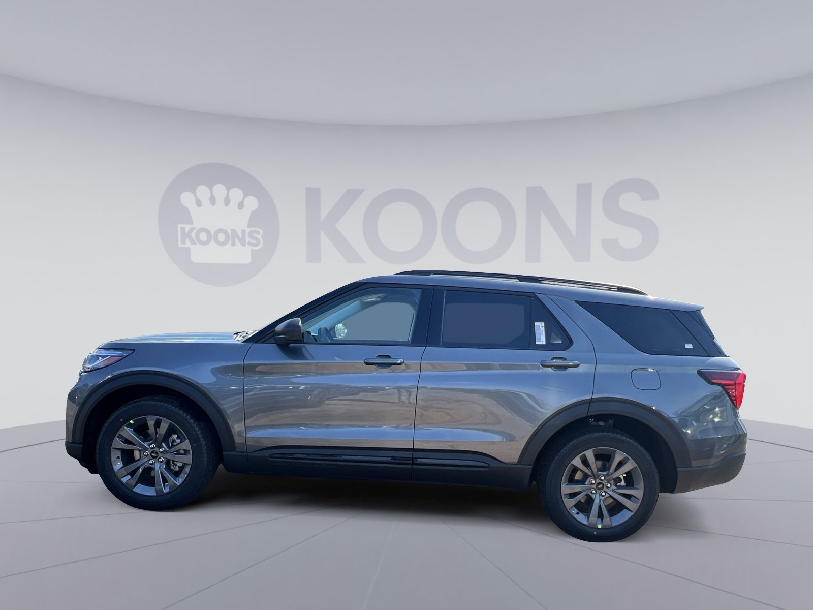 New 2026 Ford Explorer Active w/ Active Comfort Package image 2