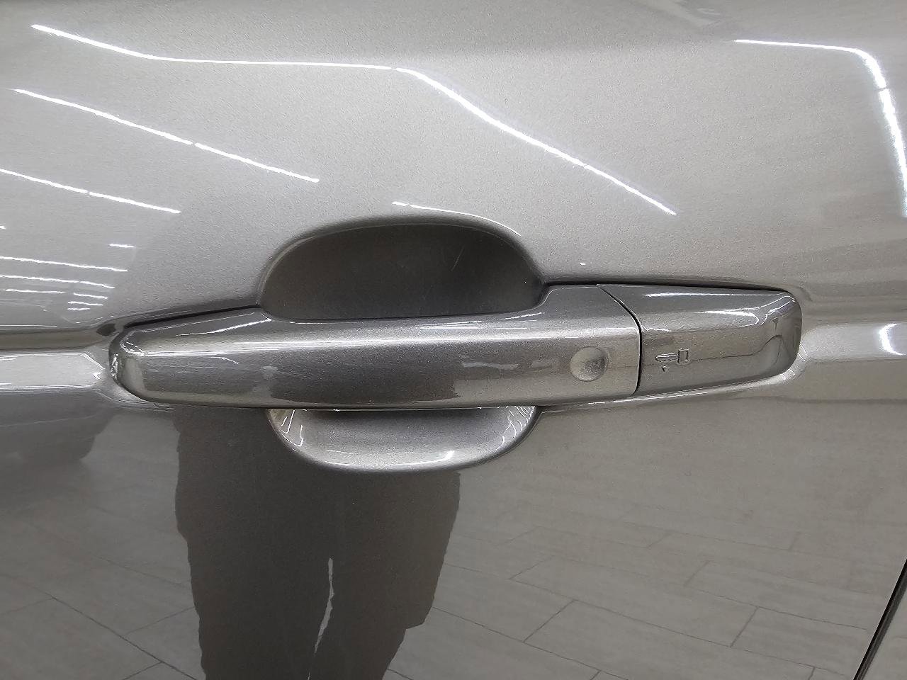 Used 2016 Land Rover Range Rover HSE image 12