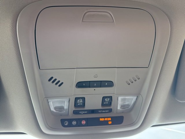 Used 2019 Buick Enclave Premium w/ Experience Buick Package image 30