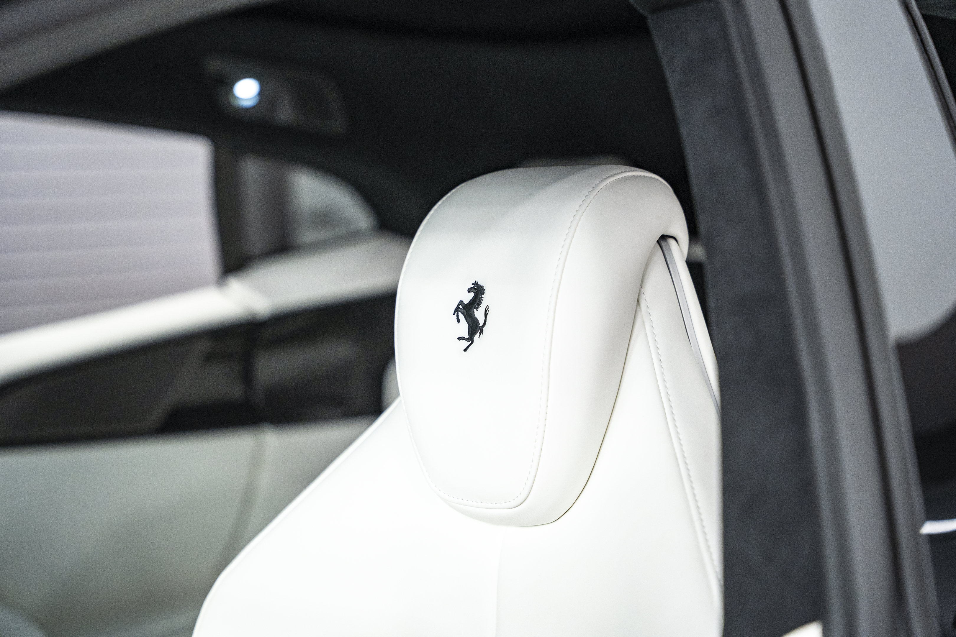 Used 2025 Ferrari Purosangue AWD/4WD image 22