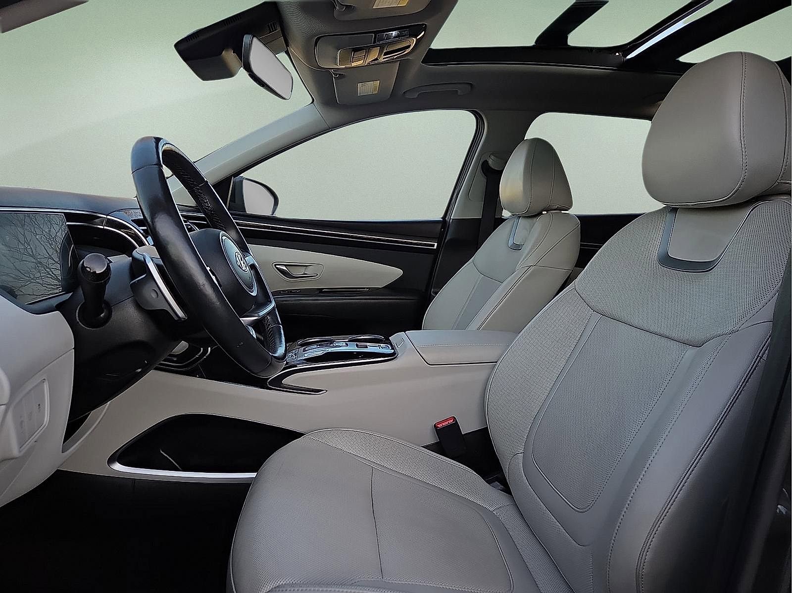 Used 2023 Hyundai Tucson Limited image 14