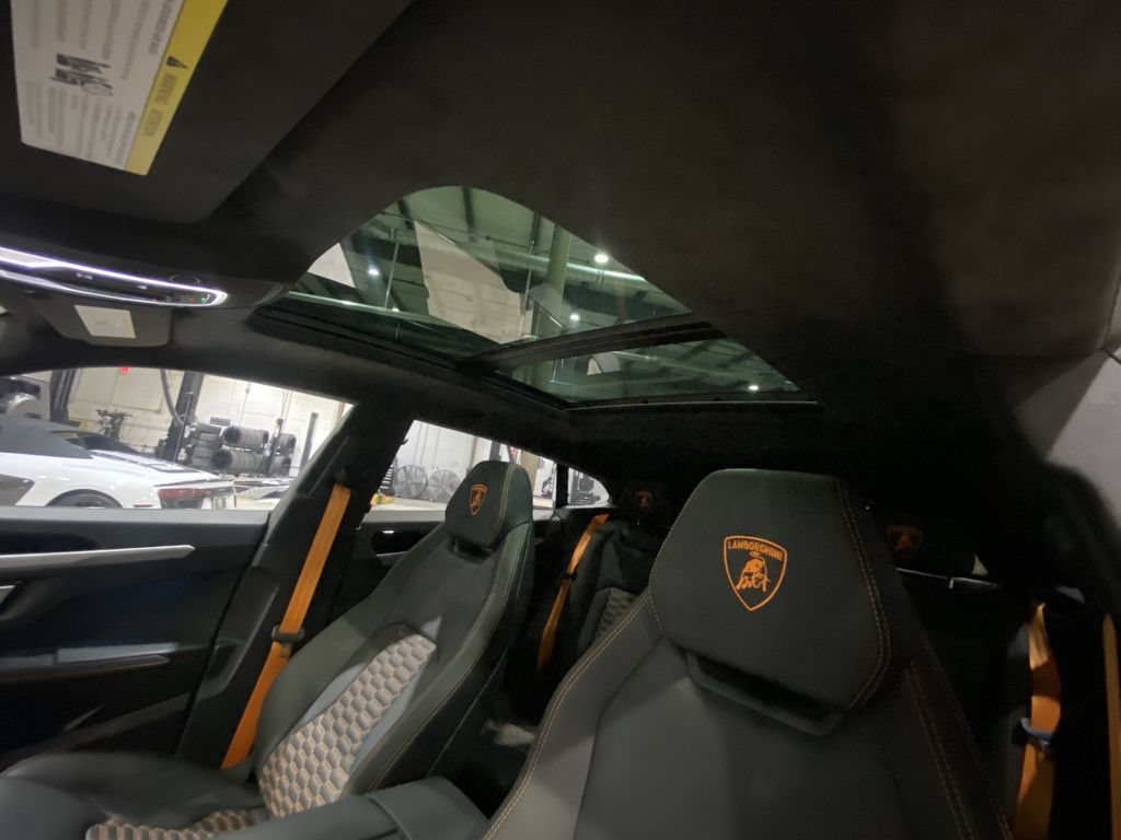 Used 2024 Lamborghini Urus S AWD/4WD image 18