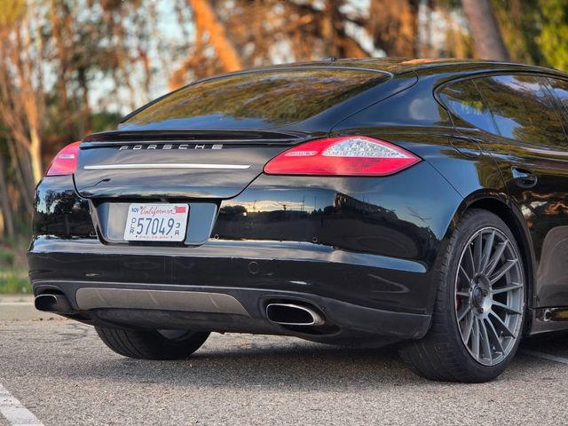 Used 2013 Porsche Panamera RWD image 24
