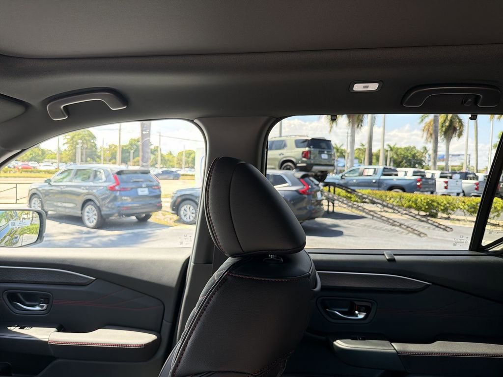 New 2026 Honda Pilot Black Edition image 10