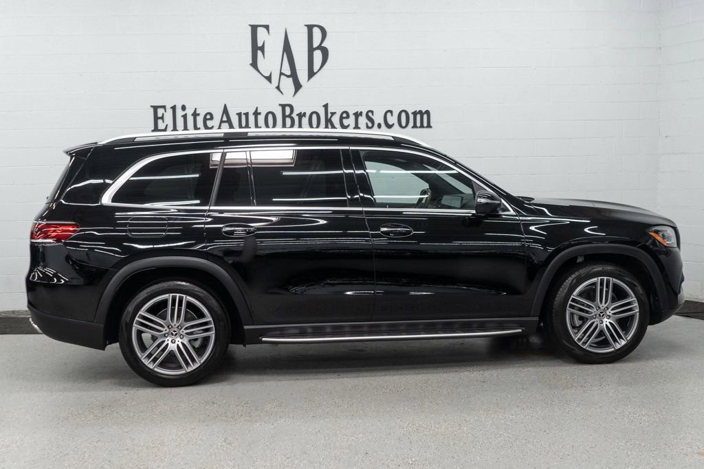 Used 2022 Mercedes-Benz GLS 450 4MATIC image 5