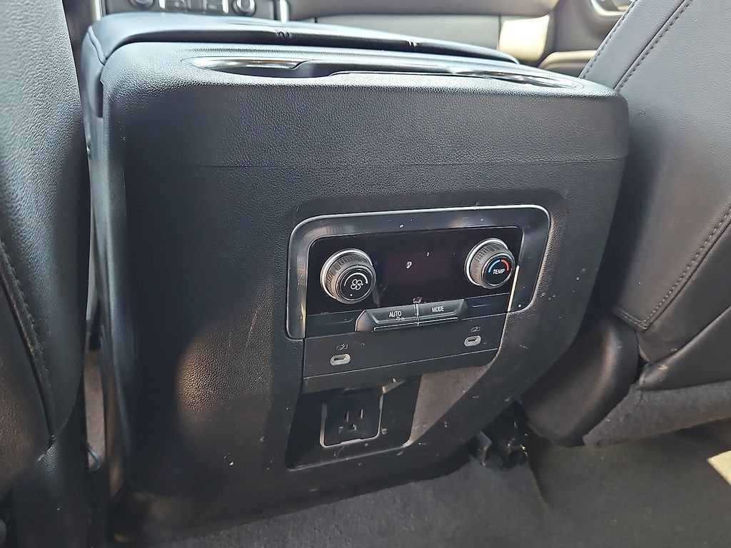 Used 2024 Chevrolet Tahoe LT AWD/4WD image 19