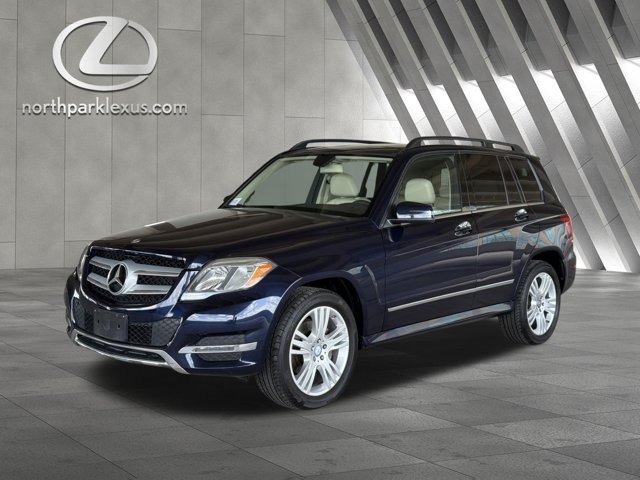 Used 2014 Mercedes-Benz GLK 250 BlueTEC 4MATIC image 3
