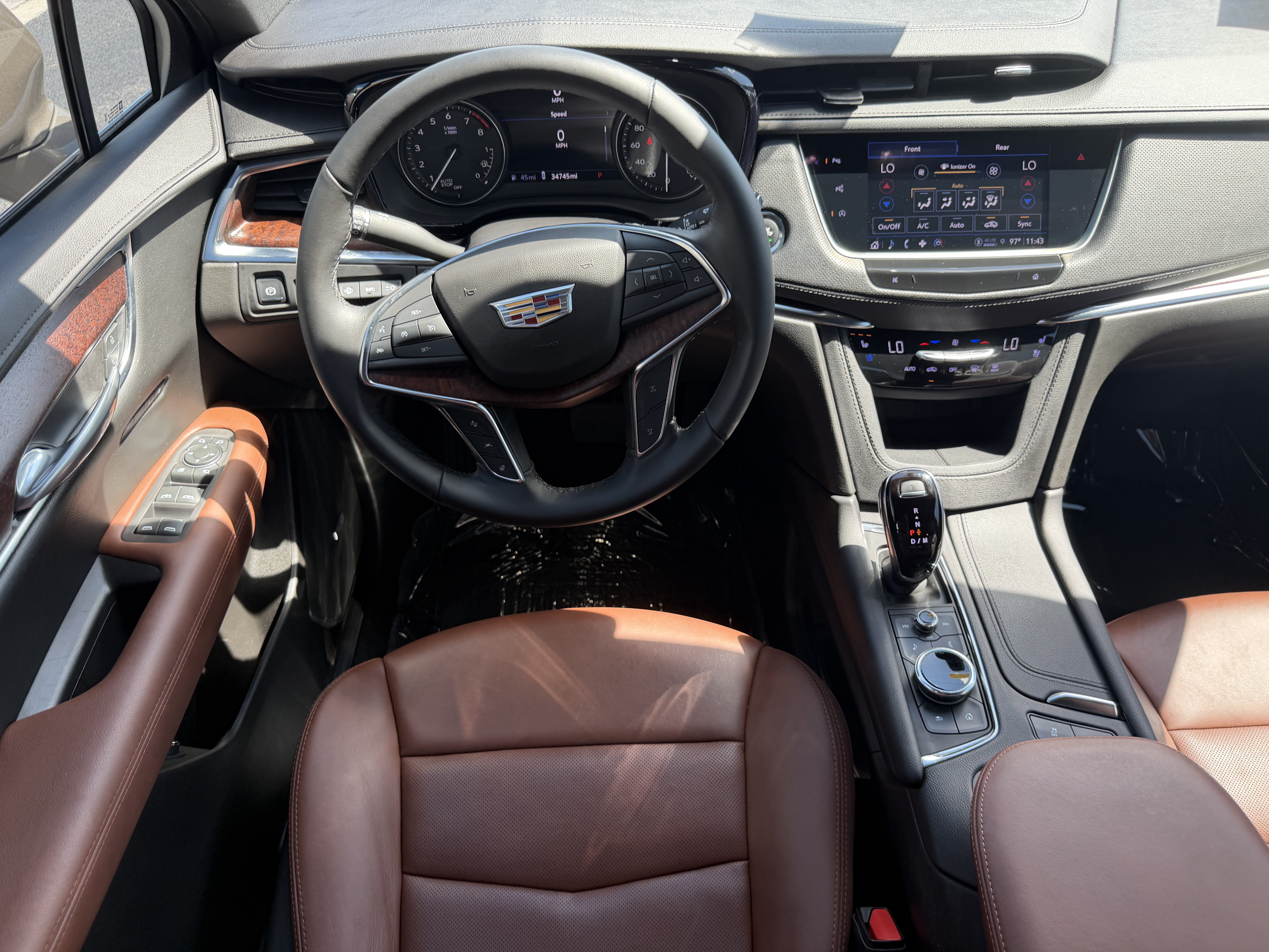Used 2022 Cadillac XT5 Premium Luxury w/ Technology Package FWD image 11