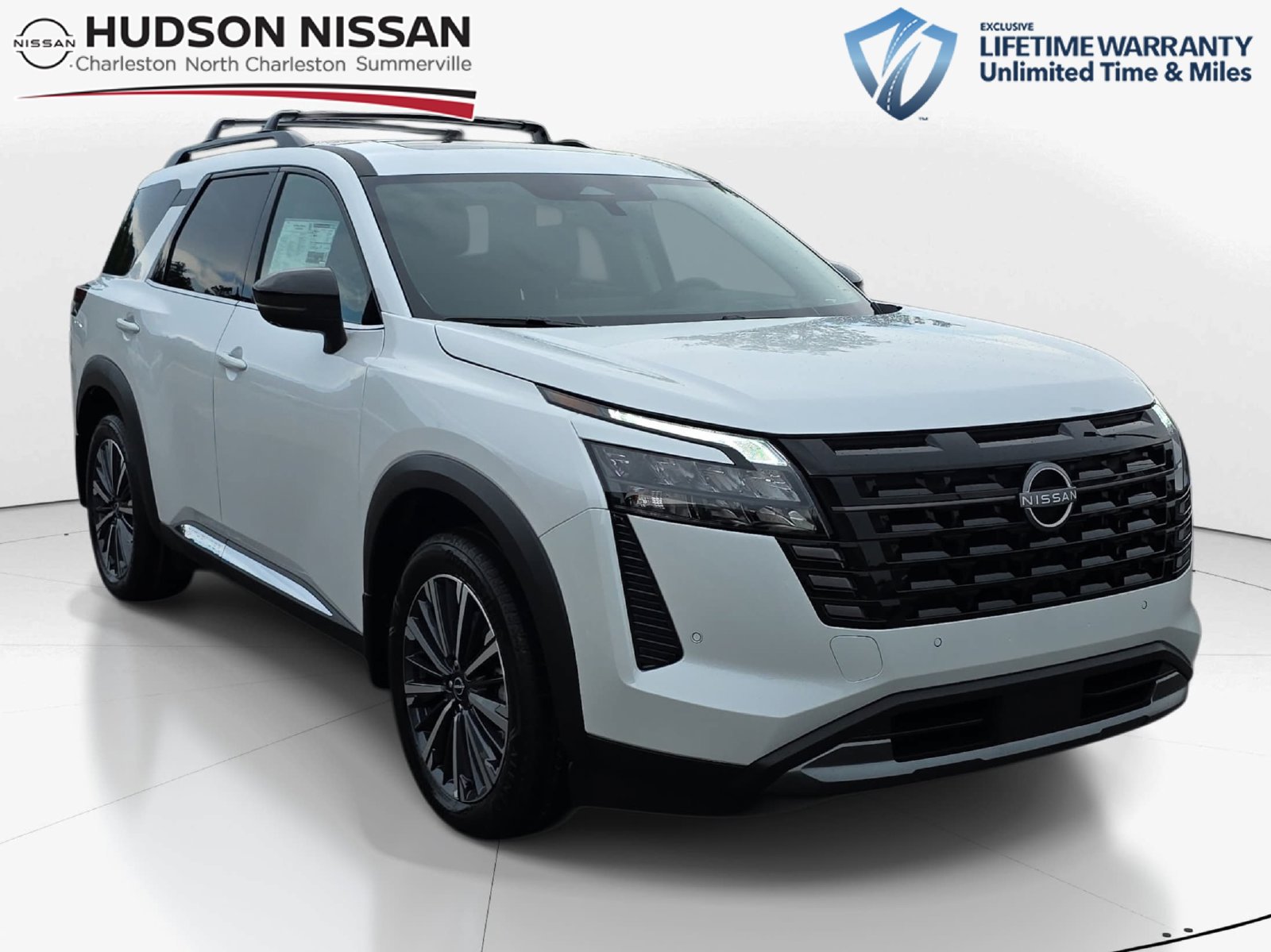 New 2026 Nissan Pathfinder Platinum w/ Accent Package