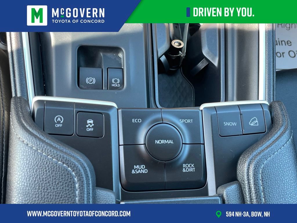 Used 2026 Toyota Grand Highlander AWD image 24