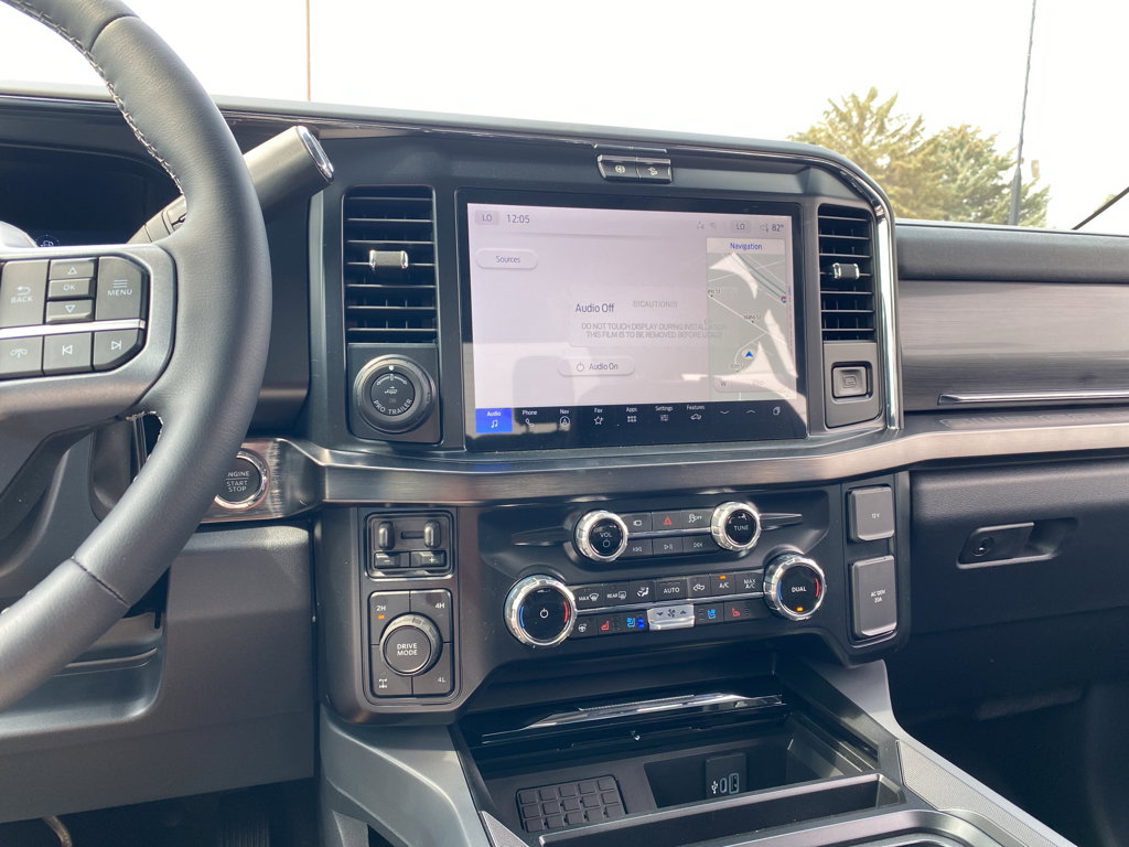 New 2026 Ford F250 4x4 Crew Cab Super Duty image 9