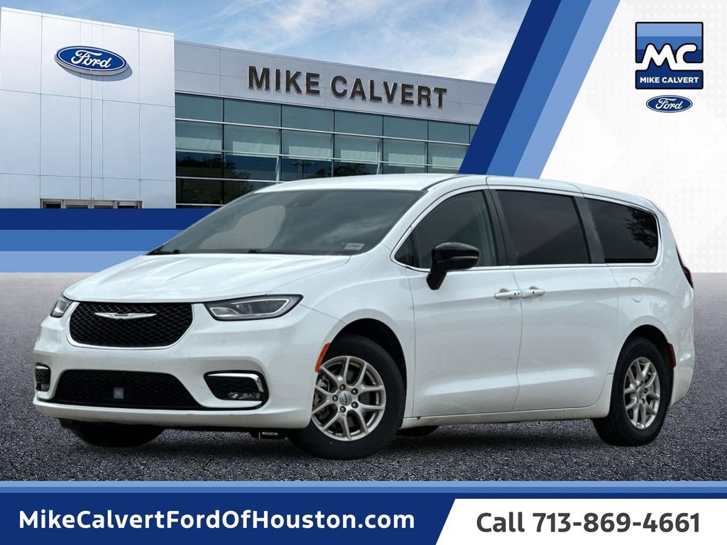 Used 2024 Chrysler Pacifica Touring-L