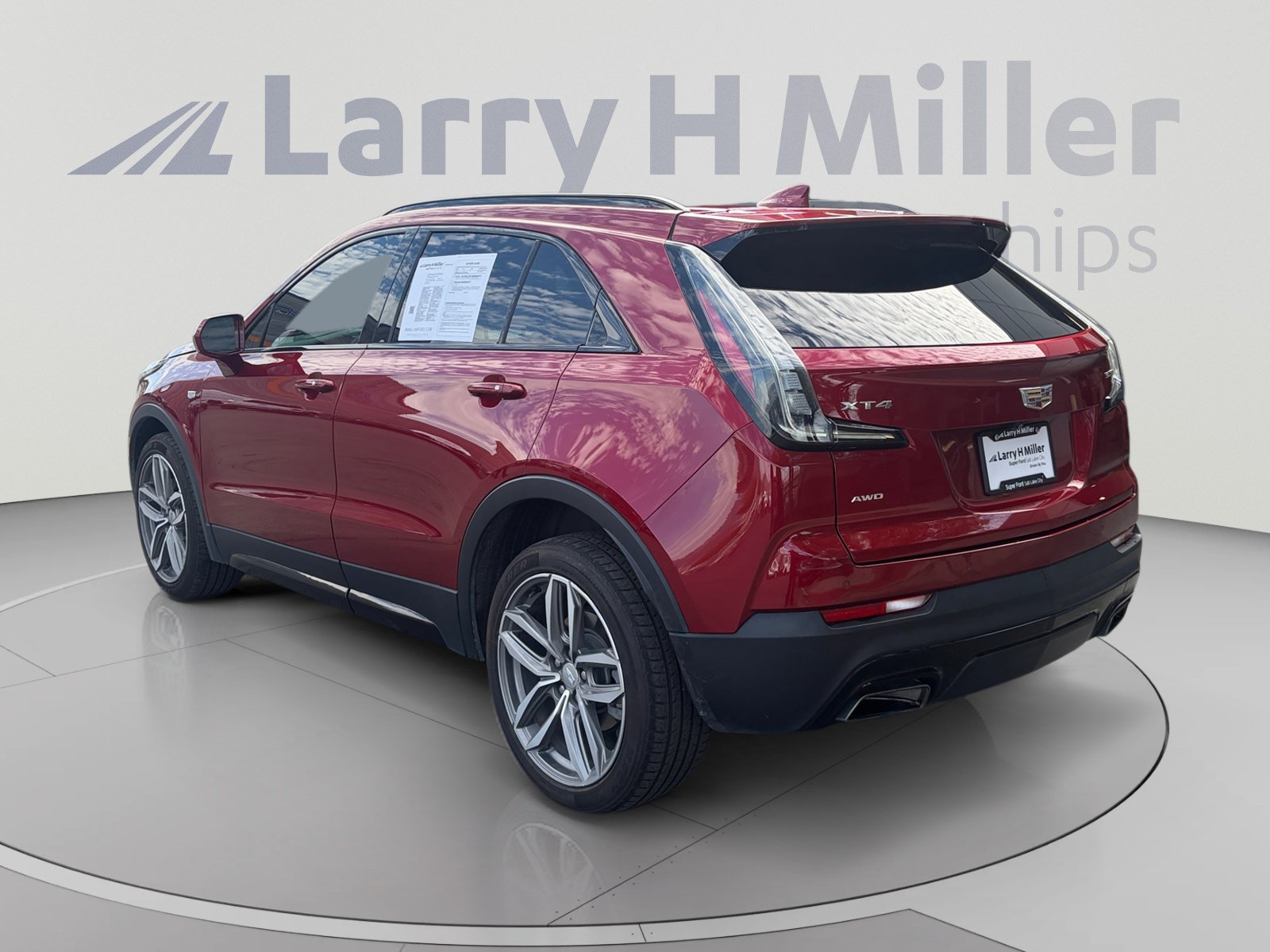 Used 2020 Cadillac XT4 Sport AWD/4WD image 3