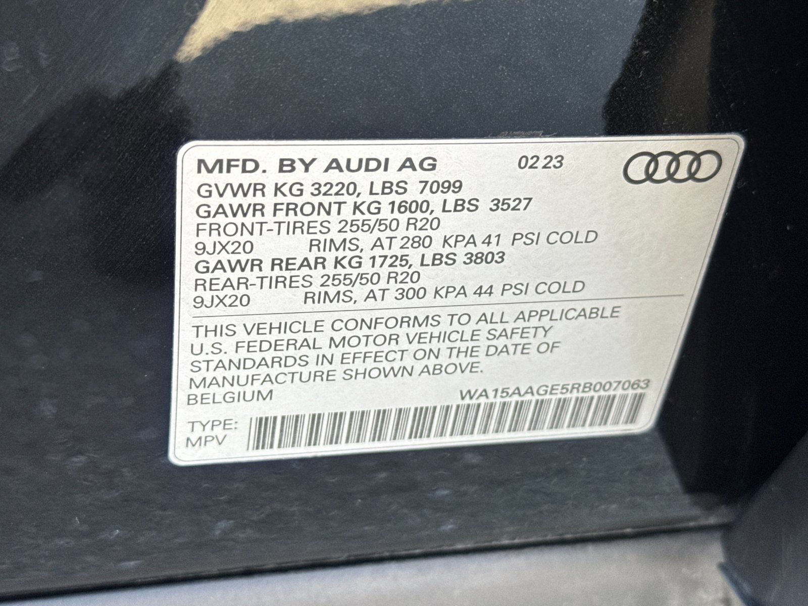 Used 2024 Audi Q8 e-tron Premium Plus w/ Premium Plus Package AWD/4WD image 29