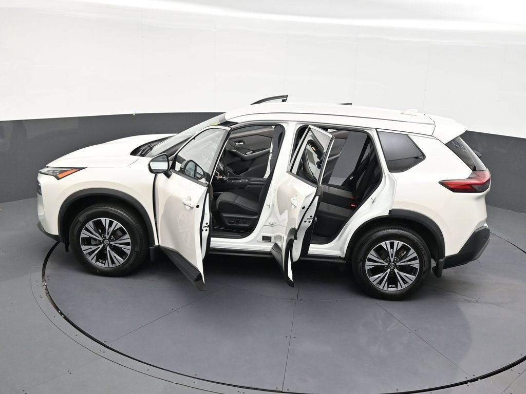 Used 2021 Nissan Rogue SV image 33